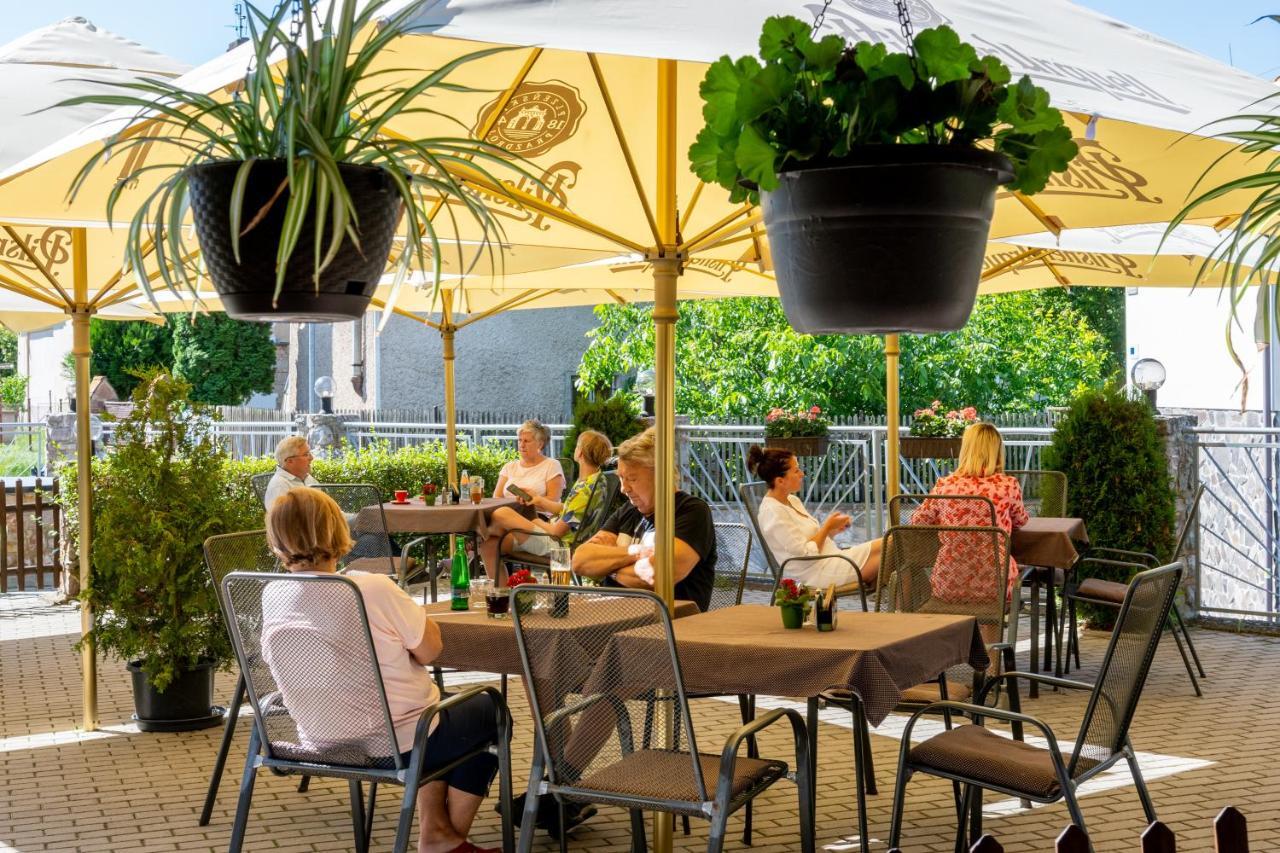 Hotel U Berounky Srbsko Ngoại thất bức ảnh