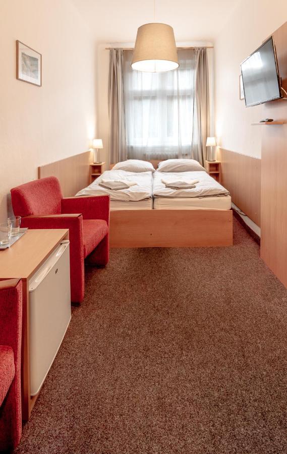 Hotel U Berounky Srbsko Ngoại thất bức ảnh
