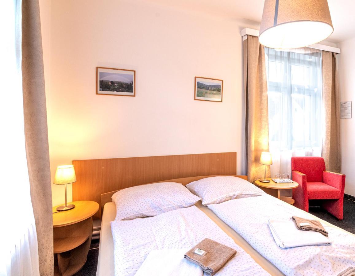 Hotel U Berounky Srbsko Ngoại thất bức ảnh