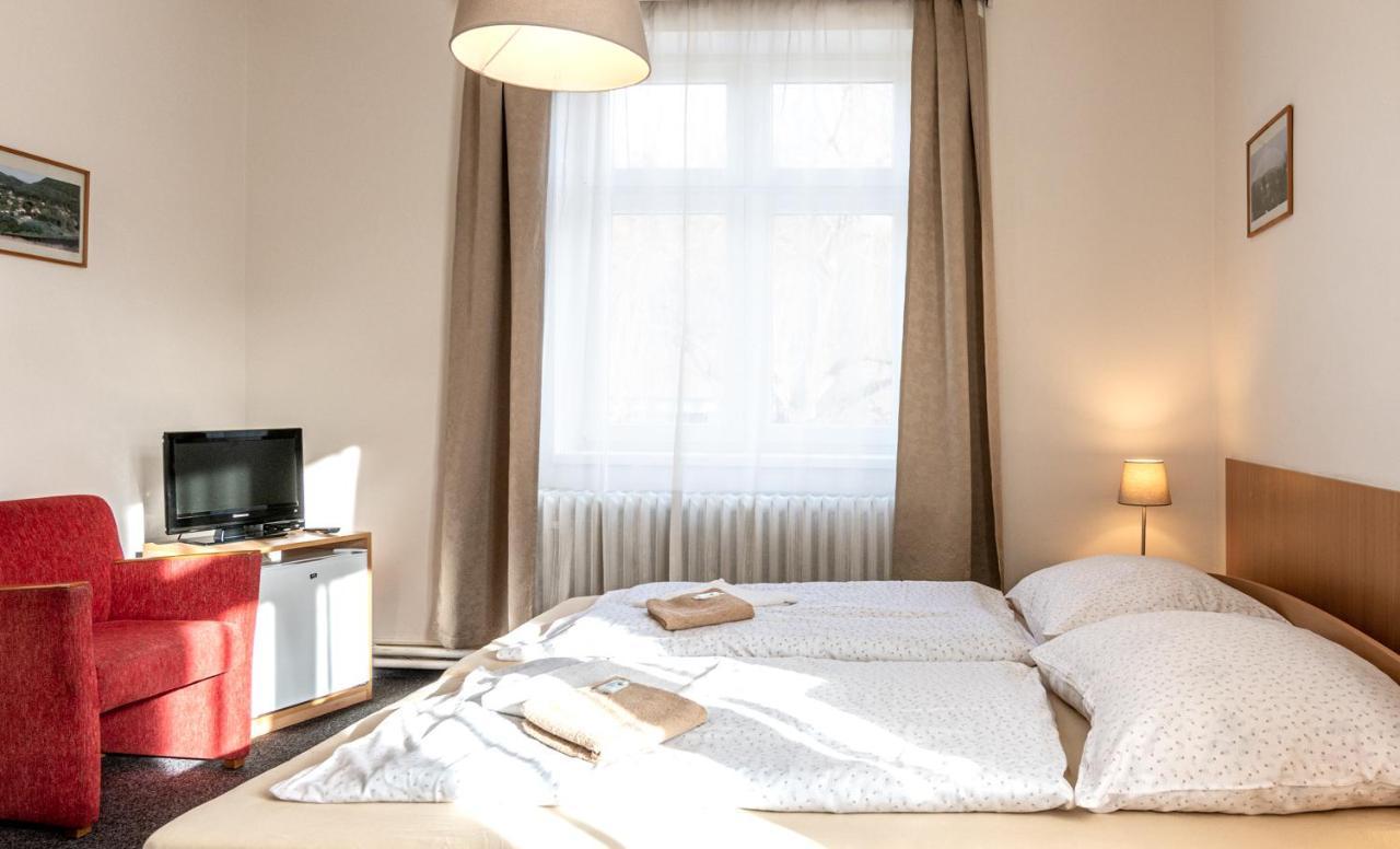 Hotel U Berounky Srbsko Ngoại thất bức ảnh